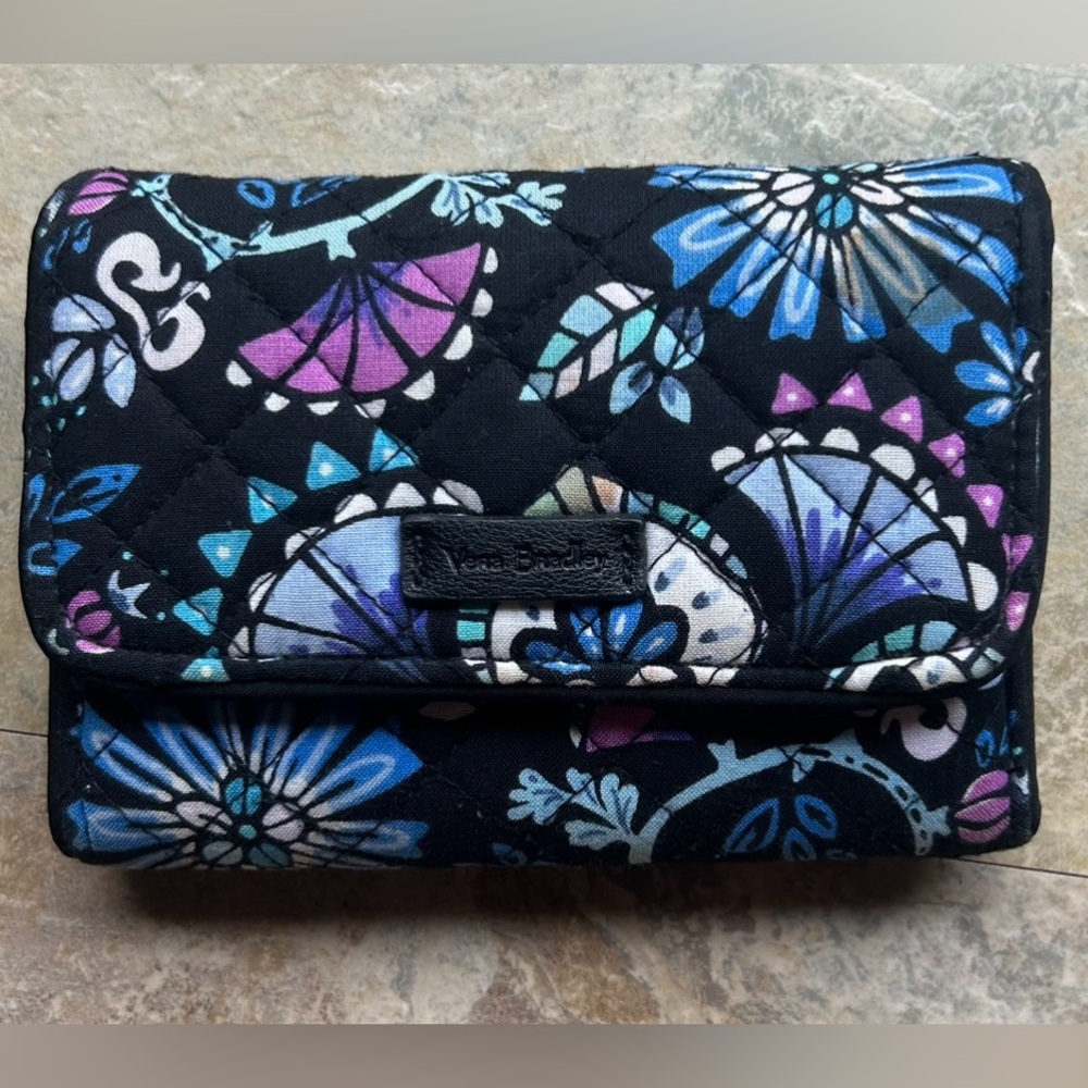 Vera bradley wallet